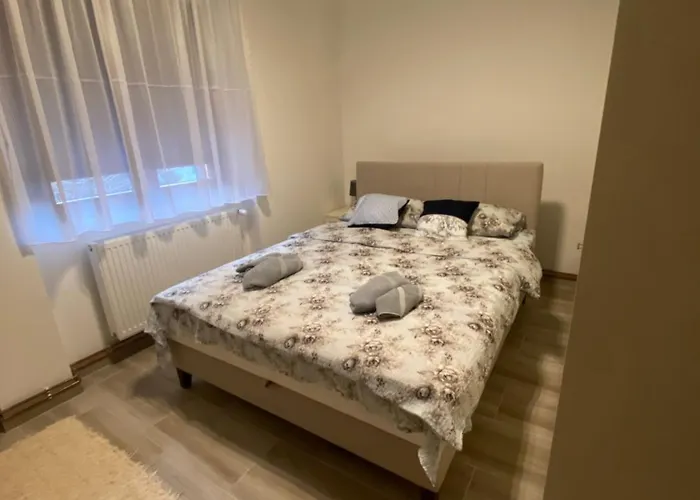 Astra Stan Lejlighed Kraljevo